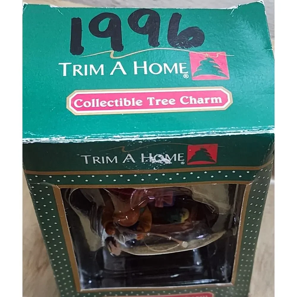 Trim A Home Moose Fishing With Creel Fish Reel Christmas Ornament Lustre Fame 95